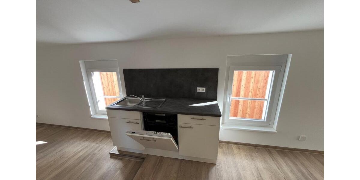 Dachgeschoßwohnung Plau am See - 4 Zimmer, 84 m&sup2;, 930&euro; | Angebot:25404856