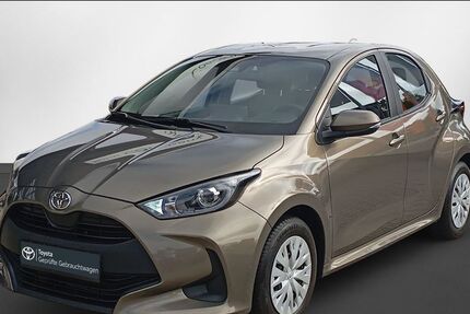 Toyota Yaris 32.340 km 14.880 &euro; Berlin 13403