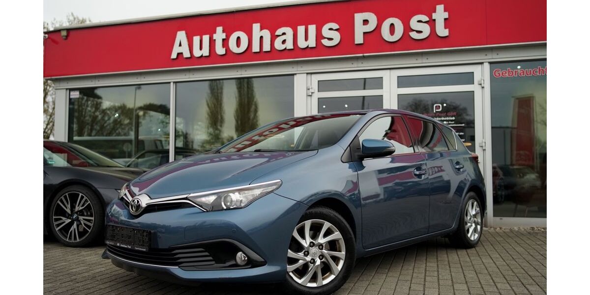 Toyota Auris 106.146 km 12.699 &euro; Eisenhüttenstadt 15890