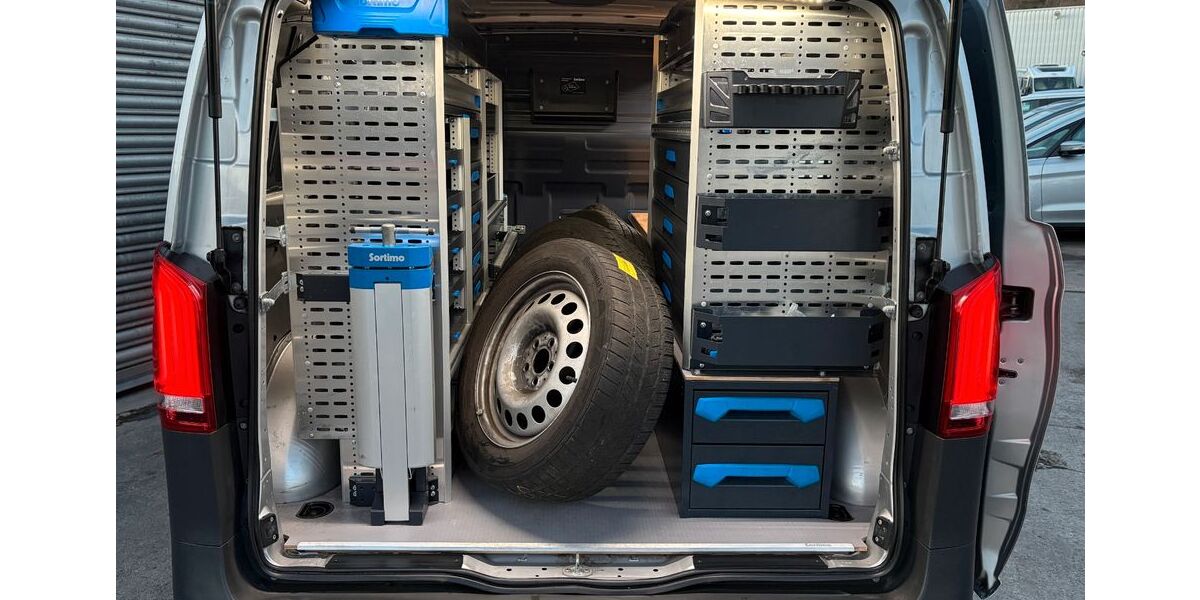 Mercedes-Benz Vito 111.968 km 24.900 &euro; Sindelfingen 71065