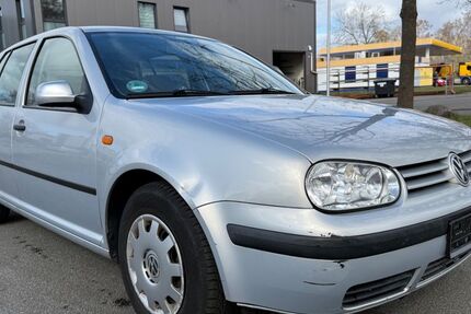 VW Golf 214.059 km 1.150 &euro; Buxtehude 21614