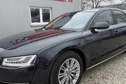 Audi A8 4.2 TDI EXCLUSIVE MATRIX 360°KAMERA MASSAGE 173.600 km 28.950 &euro; Altdorf 84032