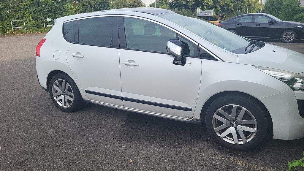 Peugeot 3008 253.000 km 5.200 &euro; Nürtingen 72622