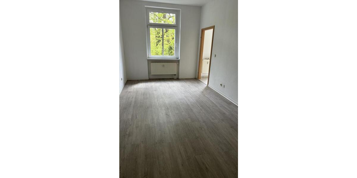 Etagenwohnung Naumburg (Saale) - 2 Zimmer, 55 m&sup2;, 360&euro; | Angebot:26349751