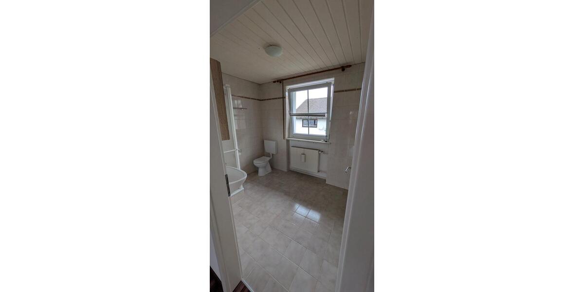 Etagenwohnung Kirchanschöring - 2 Zimmer, 39 m&sup2;, 550&euro; | Angebot:26205310