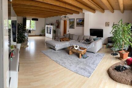 GROSSZÜGIGE 5-ZIMMER-WOHNUNG MIT BALKON & GARTEN 5 zimmer