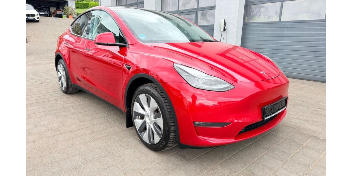 Tesla Model Y 163.100 km 27.950 &euro; Tünsdorf 66693
