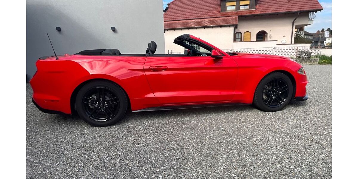 Ford Mustang 48.000 km 27.890 &euro; Friesenheim 77948