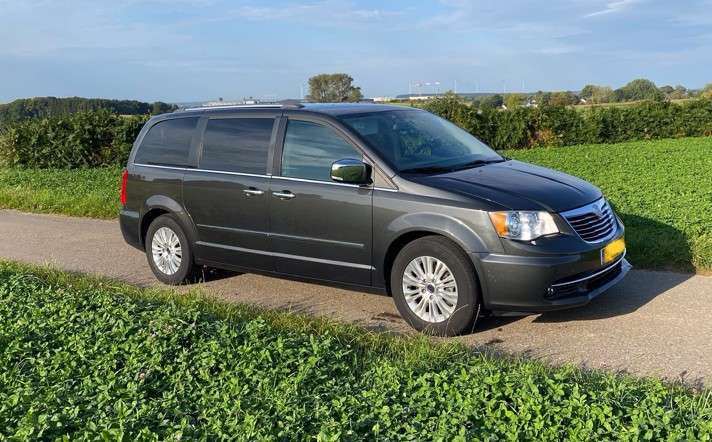 Lancia Voyager 250.000 km 9.350 € Trier 54290