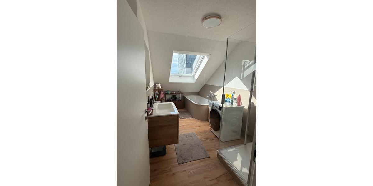 Dachgeschoßwohnung Schenklengsfeld - 2 Zimmer, 105 m&sup2;, 925&euro; | Angebot:25978652