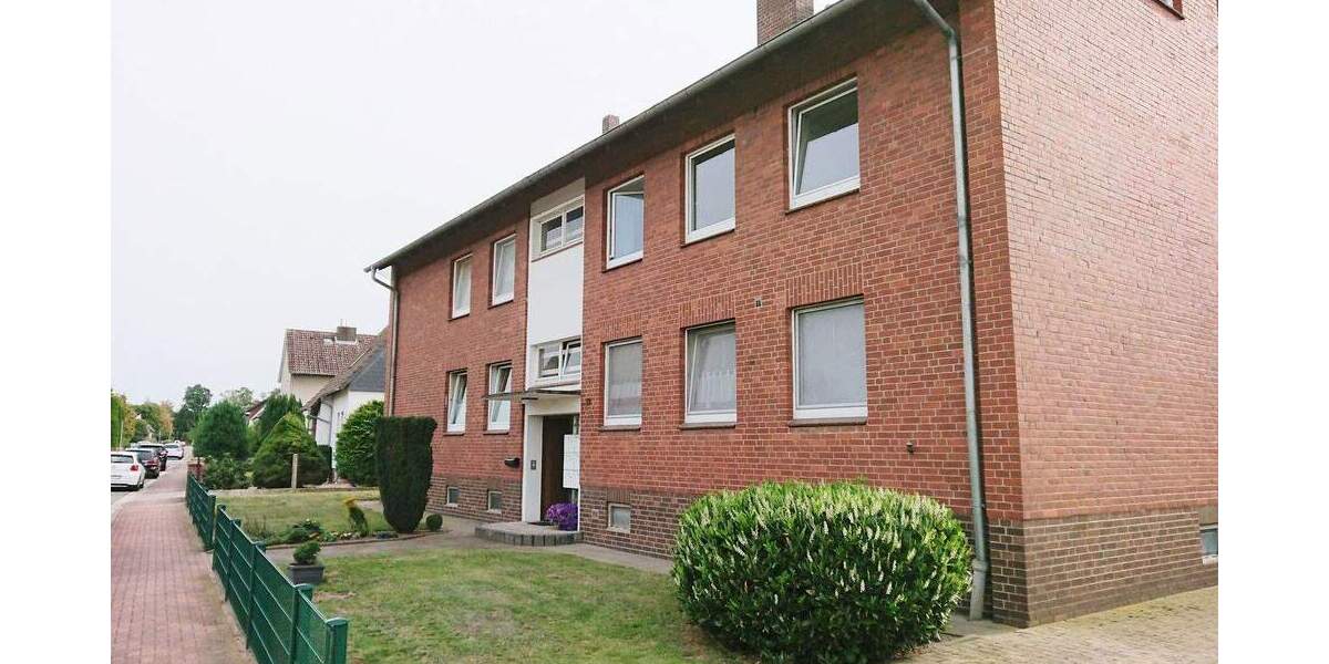 Etagenwohnung Uetze Dedenhausen - 3 Zimmer, 80 m&sup2;, 495&euro; | Angebot:25398062