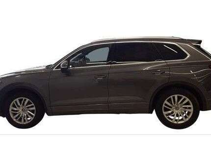 VW Touareg 24.110 km 60.985 &euro; Vilsbiburg LK Landshut 84137