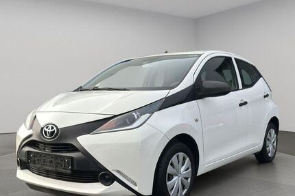 Toyota Aygo (X) 29.750 km 8.980 &euro; Langenweddingen 39171