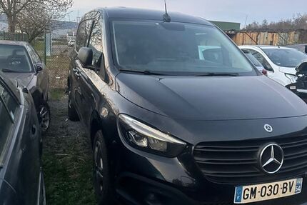 Mercedes-Benz Citan 305.000 km 8.900 &euro; Konz 54329