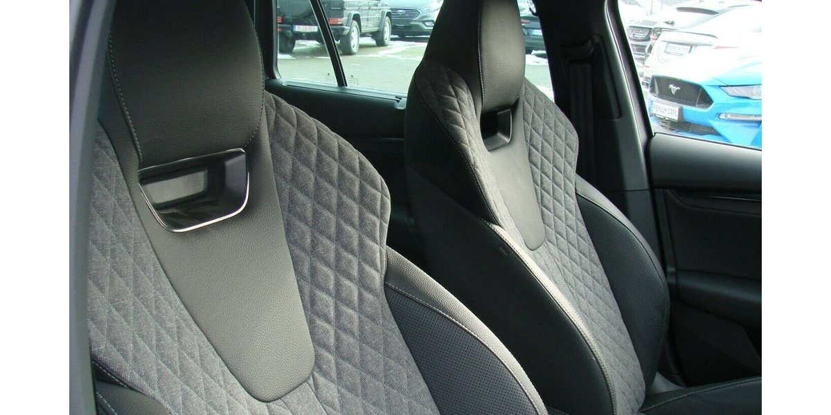 Skoda Octavia 2.0TDi Sportline LED 360º Canton HUD 39.383 km 30.980 &euro; Falkensee 14612