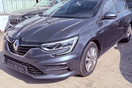 Renault Megane 128.000 km 9.990 &euro; Ulm-Jungingen 89081