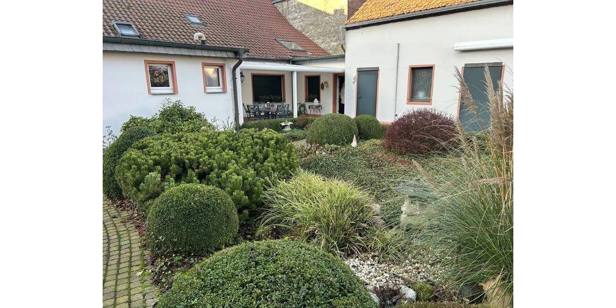 Bauernhaus, Landhaus Schwalmtal Vogelsrath - 8 Zimmer, 220 m&sup2;, 440.000&euro; | Angebot:24040496