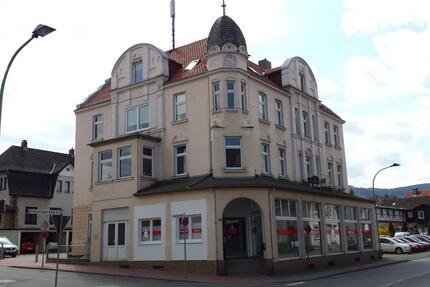 Wohn- und Geschäftshaus