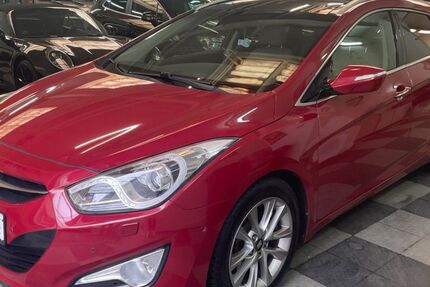 Hyundai i40 163.453 km 8.880 € Hamburg 22087