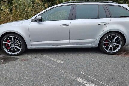 Skoda Octavia 145.000 km 16.450 &euro; Minden 32429