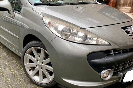 Peugeot 207 210.000 km 1.900 &euro; Wiesbaden 65197