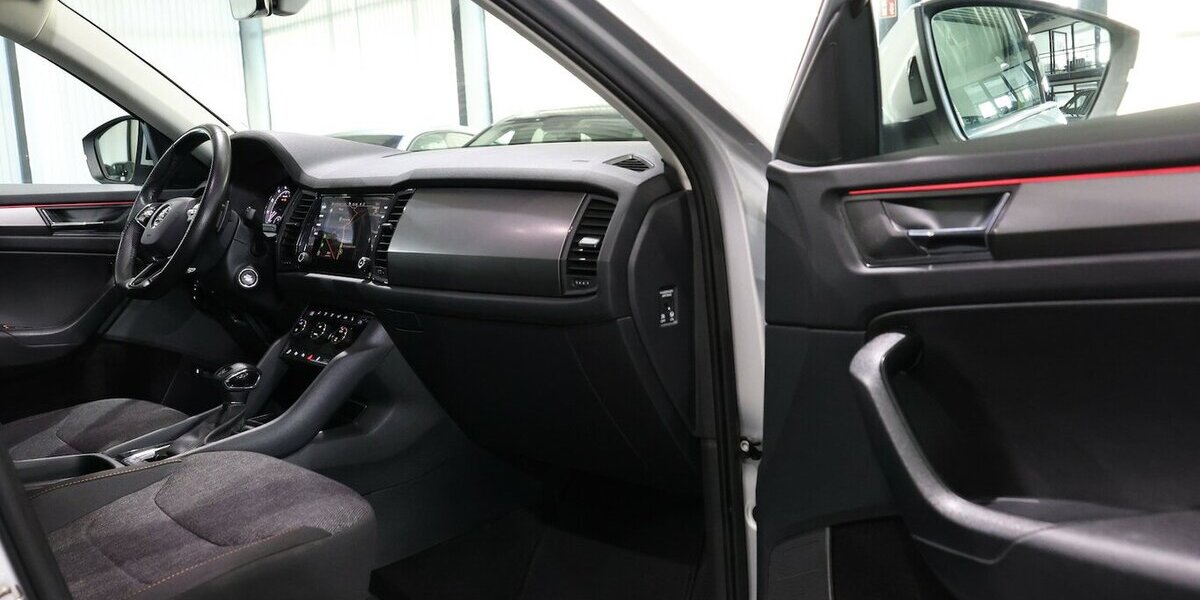Skoda Kodiaq 1.5 TSI DSG CLEVER / LED / 1.HAND / NAVI+ 128.000 km 21.991 &euro; Hamm 59077