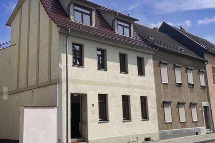 Haus Lutherstadt Eisleben - 6 Zimmer, 170 m&sup2;, 149.000&euro; | Angebot:25452635
