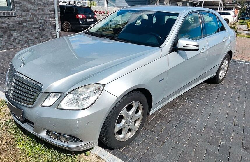 E 220