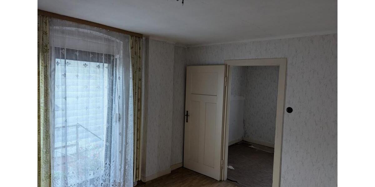Einfamilienhaus Homburg - 4 Zimmer, 85 m&sup2;, 90.000&euro; | Angebot:27027323