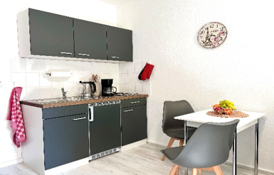 Wohnung zum Mieten in Bitterfeld-Wolfen 220 € 24 m² 1 zimmer
