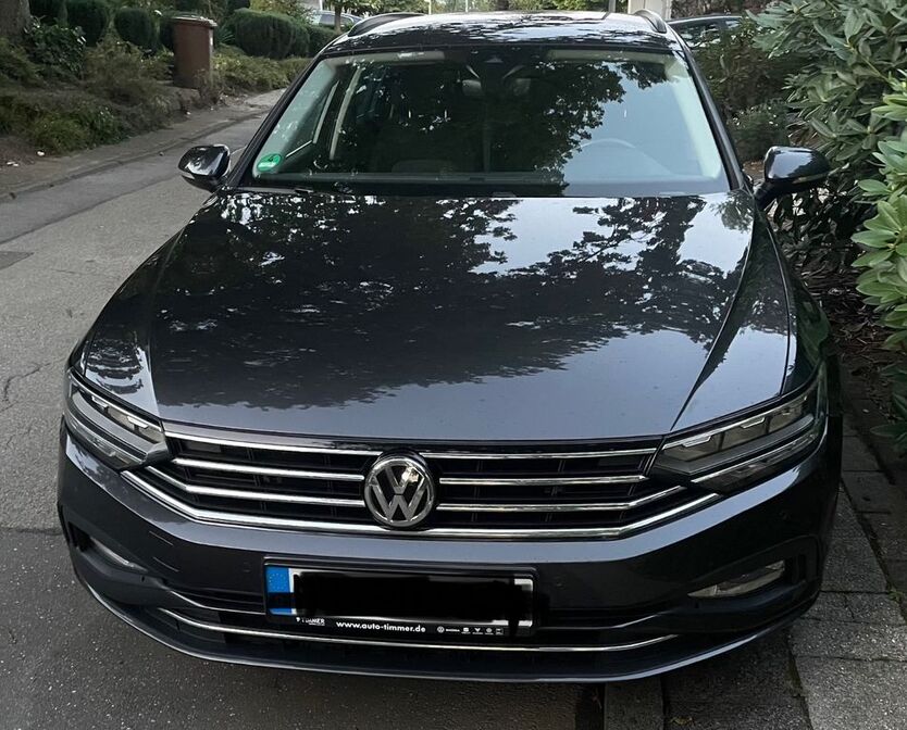 VW Passat 122.000 km 19.999 € Mülheim an der Ruhr 45478