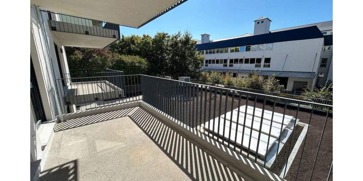 Etagenwohnung Stuttgart Untertürkheim - 2 Zimmer, 70 m&sup2;, 1.280&euro; | Angebot:23059547