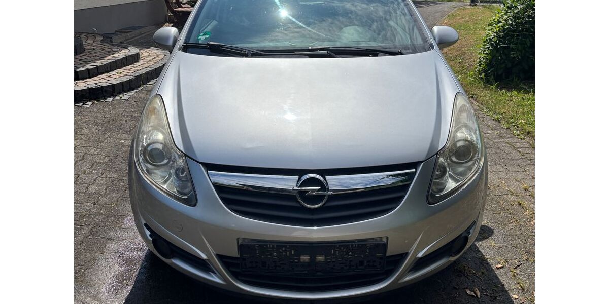 Opel Corsa 157.000 km 2.600 &euro; Lahntal 35094