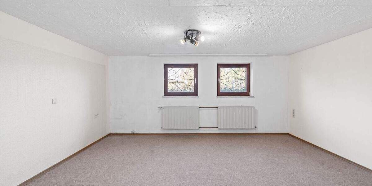 Mehrfamilienhaus, Wohnhaus Hagenbüchach - 1 Zimmer, 261 m&sup2;, 598.000&euro; | Angebot:25670108