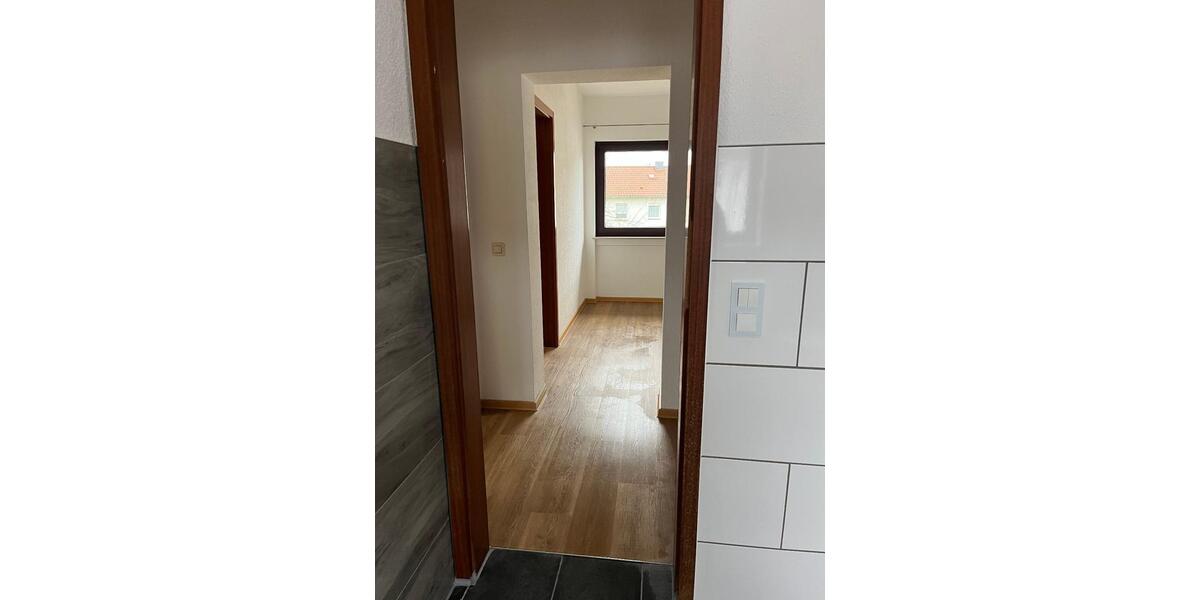 Etagenwohnung Kirchhain - 4 Zimmer, 70 m&sup2;, 830&euro; | Angebot:26066893
