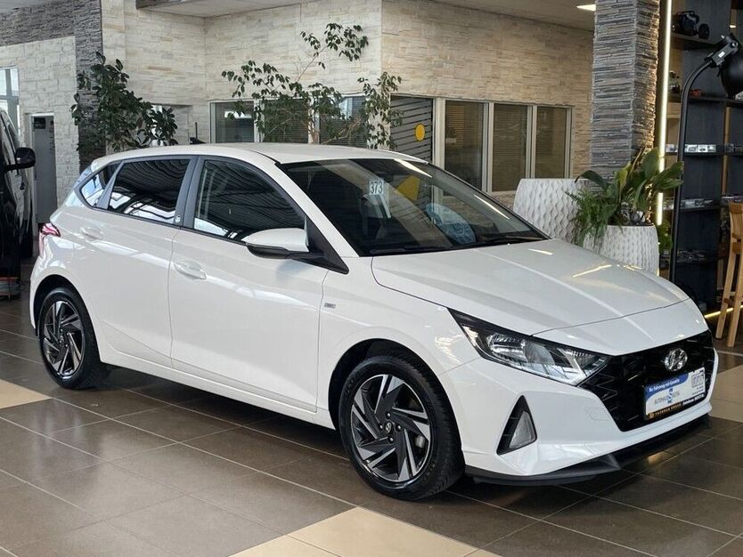 i20