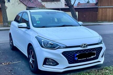 Hyundai i20 42.320 km 11.100 &euro; Nesse-Apfelstädt 99192