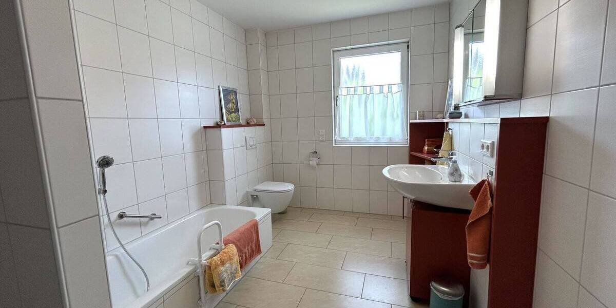 Bungalow Hallerndorf Willersdorf - 4 Zimmer, 112 m&sup2;, 499.000&euro; | Angebot:26686115