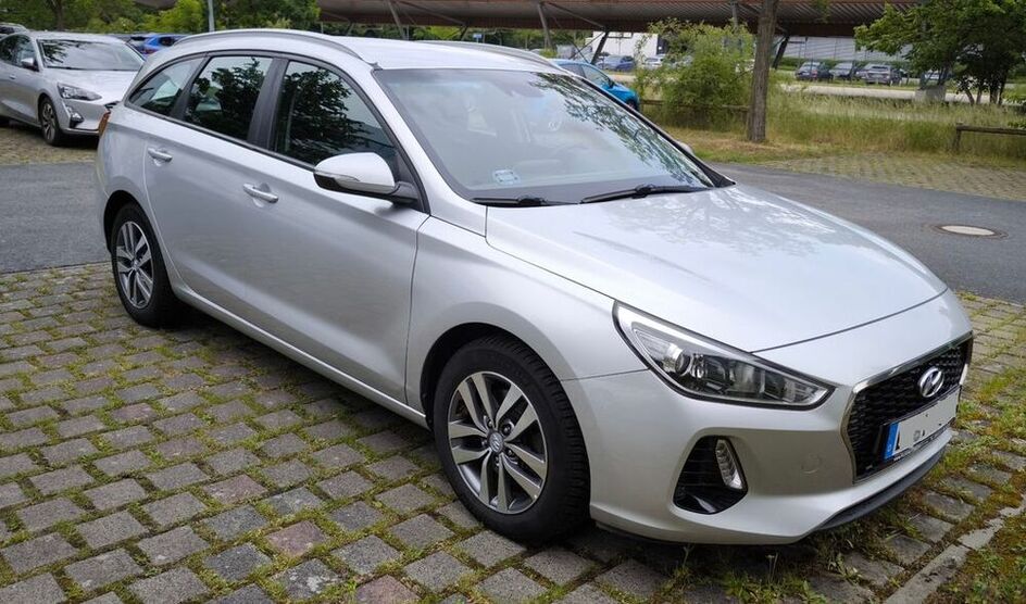 i30