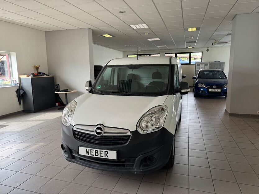 Opel Combo 144.000 km 6.499 € Hessisch Lichtenau 37235