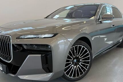 BMW 740 9.400 km 111.490 &euro; Kempten 87439