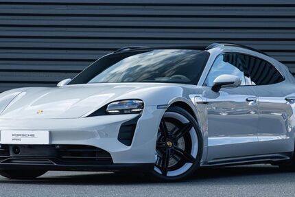 Porsche Taycan 25.000 km 76.000 &euro; Grünwald 82031