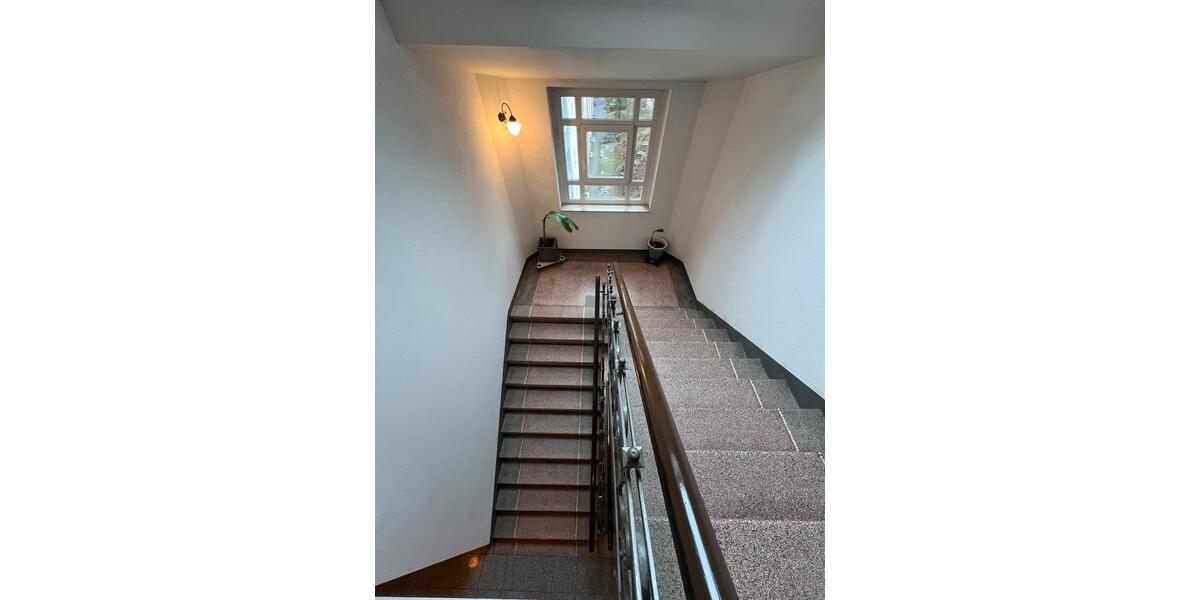 Dachgeschoßwohnung Chemnitz Kapellenberg - 2 Zimmer, 60 m&sup2;, 75.000&euro; | Angebot:25047565