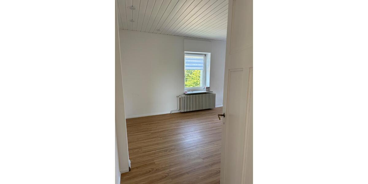 Bauernhaus, Landhaus Geseke - 6 Zimmer, 168 m&sup2;, 1.600&euro; | Angebot:26568093