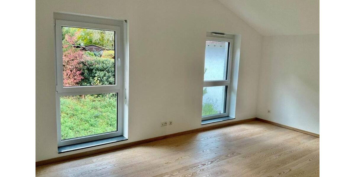 Reihenhaus Bad Schwalbach - 5 Zimmer, 130 m&sup2;, 1.430&euro; | Angebot:25393593