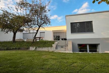 Lichtdurchflutetes Haus mit großem Garten zu vermieten 6 zimmer