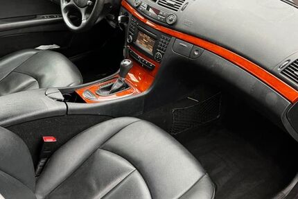 Mercedes-Benz E 200 560.000 km 2.200 &euro; Wedel 22880