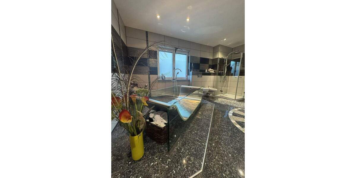 Einfamilienhaus Oberhausen Heide - 7 Zimmer, 223 m&sup2;, 859.000&euro; | Angebot:24905320