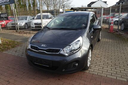 Kia Rio 161.000 km 4.990 &euro; Duisburg 47249