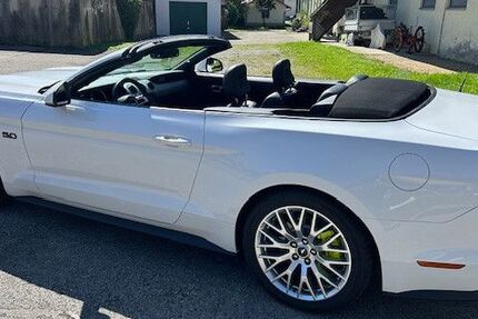 Ford Mustang 57.000 km 33.500 &euro; Igling 86859